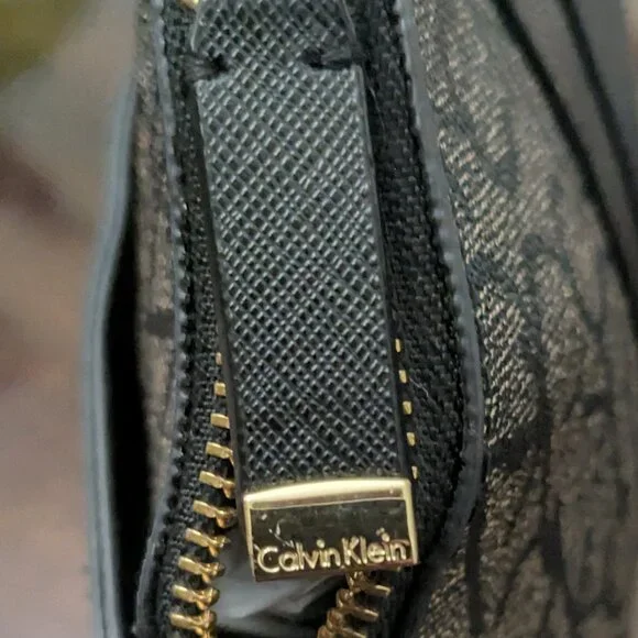 Calvin Klein Ck Must Monogram Recycled Crossbody Bag In Brown Black . Great Cond - Picture 8 of 14